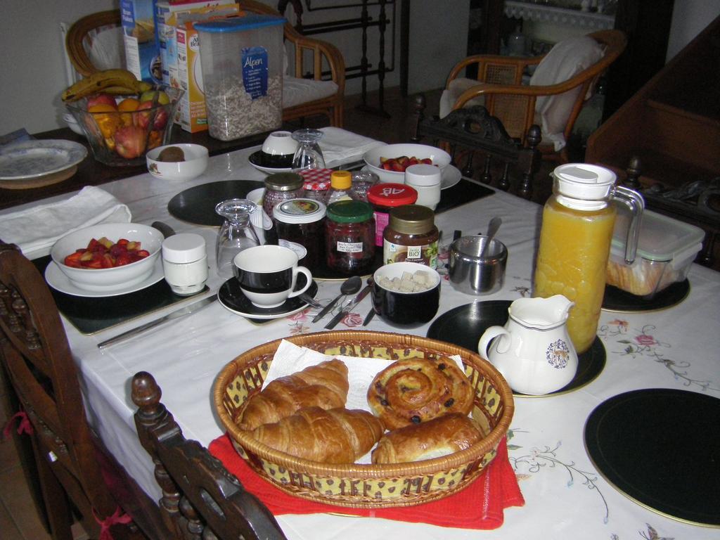 La Cloue Bed & Breakfast Sainte-Marie-du-Bois  ภายนอก รูปภาพ