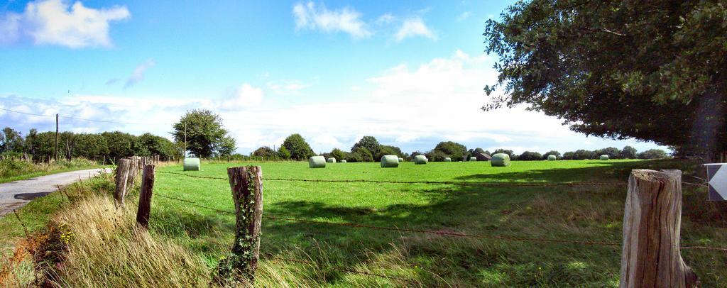 La Cloue Bed & Breakfast Sainte-Marie-du-Bois  ภายนอก รูปภาพ